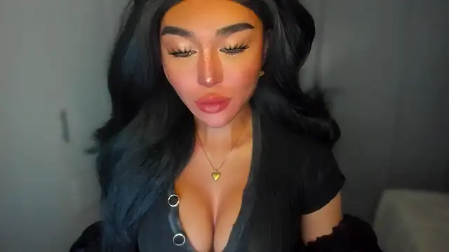 Snapshot of mxshemale_ladyboy chatting on 12.25.24 mxshemale ladyboy online show from 12.25.24