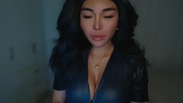 Snapshot of mxshemale_ladyboy chatting on 02.15.25 mxshemale ladyboy online show from 02.15.25