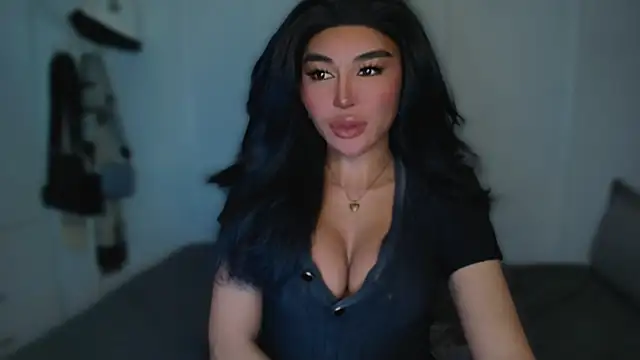 Snapshot of mxshemale_ladyboy chatting on 03.05.25 mxshemale ladyboy online show from 03.05.25