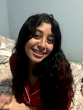 Snapshot of mimi_63 chatting on 12.15.25 mimi 63 online show from 12.15.25