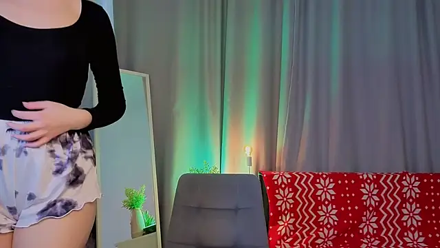 Leyla crsh online show from 02.22.26