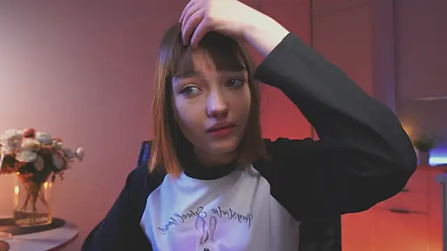 Leyla crsh online show from 04.22.26