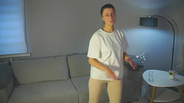 Snapshot of MarloAltig chatting on 12.16.25 MarloAltig online show from 12.16.25