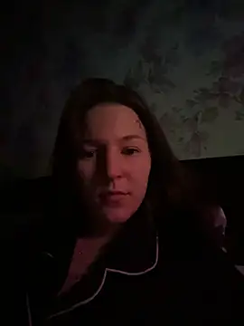 Snapshot of SofiaLav chatting on 12.17.25 SofiaLav online show from 12.17.25