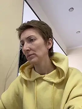 Snapshot of Sensual_Flower chatting on 03.10.26 Sensual Flower online show from 03.10.26