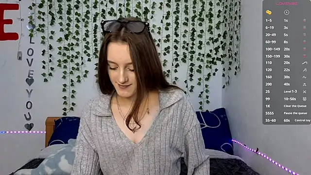 LisaBoddy online show from 04.26.26