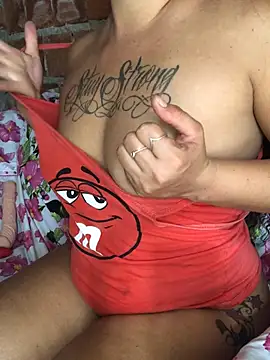 Snapshot of Geelalmeida chatting on 03.11.26 Geelalmeida online show from 03.11.26