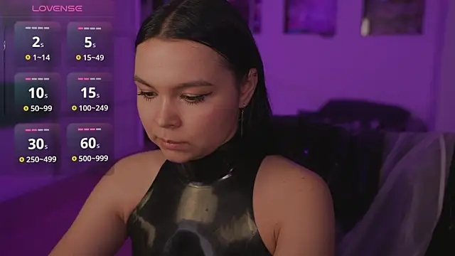 Snapshot of Dominatrix_Alice chatting on 04.05.26 Dominatrix Alice online show from 04.05.26