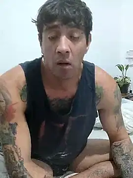 Snapshot of AlphaDominant chatting on 04.02.26 AlphaDominant online show from 04.02.26