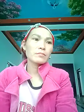 Girl cutee online show from 12.21.25