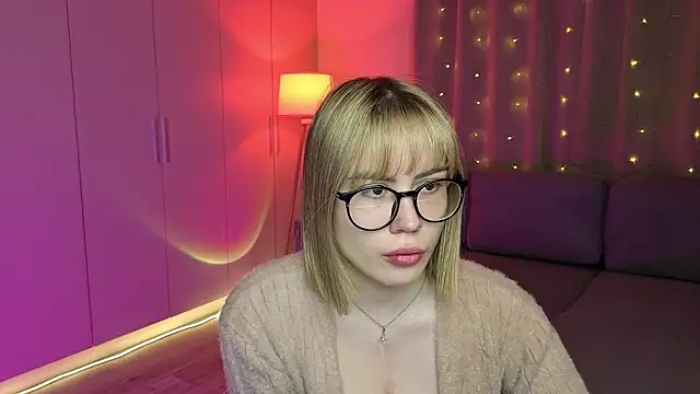 Aurelia Voss online show from 03.17.26