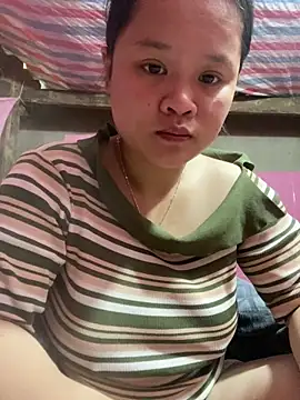 Snapshot of Thanhhuyen001 chatting on 12.20.25 Thanhhuyen001 online show from 12.20.25