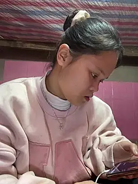 Snapshot of Thanhhuyen001 chatting on 02.10.26 Thanhhuyen001 online show from 02.10.26