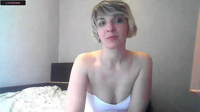 Lana Foxyy online show from 04.26.26