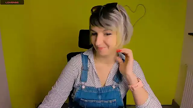 Lana Foxyy online show from 04.27.26