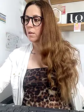 SofiEsteves online show from 04.25.26