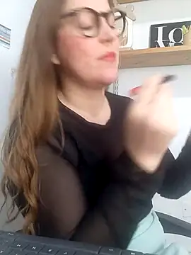 SofiEsteves online show from 05.12.26