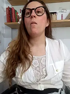 SofiEsteves online show from 05.13.26