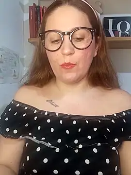 SofiEsteves online show from 06.09.26