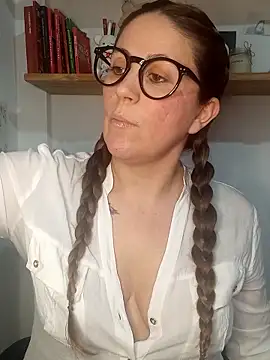 SofiEsteves online show from 06.18.26