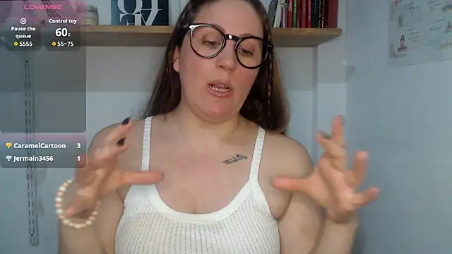 SofiEsteves online show from 07.28.26