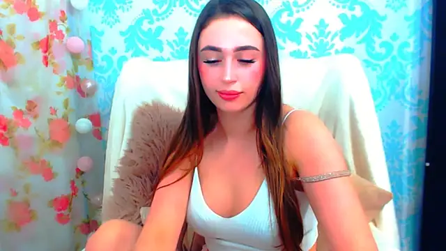 LarissaSweet21 online show from 12.16.25