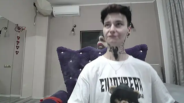 Snapshot of KennyXSX chatting on 07.19.26 KennyXSX online show from 07.19.26
