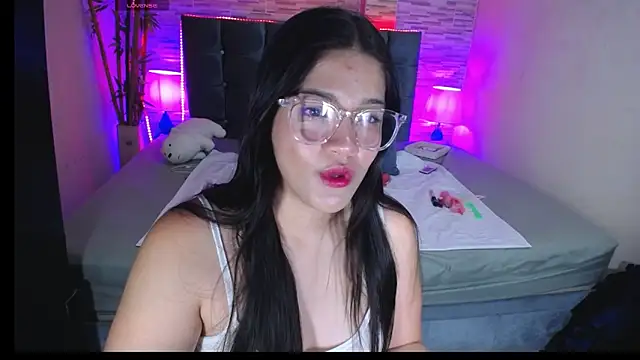 Valeri hot22 online show from 04.25.26