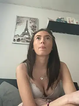 Keriacat  online show from 01.06.26