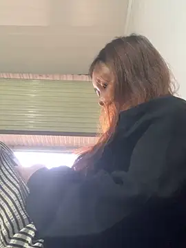 Baby Bi online show from 12.17.25