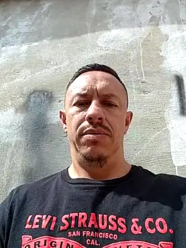 L hotcream online show from 03.03.26