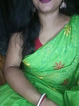 Snapshot of MAHI066 chatting on 07.23.26 MAHI066 online show from 07.23.26