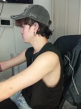 mathias crimson online show from 12.19.25