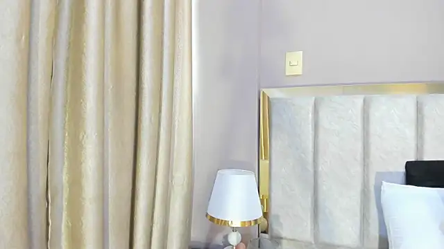 GahiaBelucci online show from 06.11.26