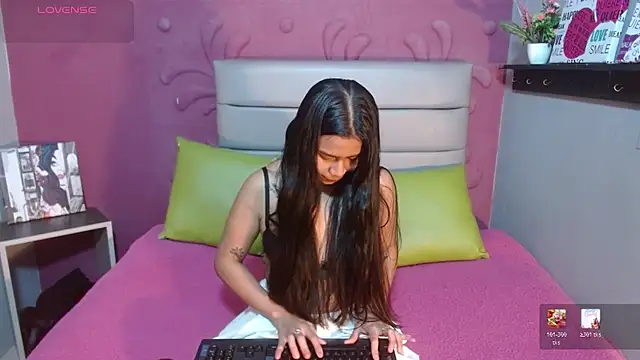 Snapshot of chloe_lust chatting on 02.11.26 chloe lust online show from 02.11.26