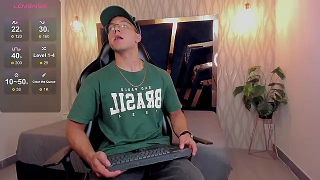 Noah Clarkk online show from 02.26.26