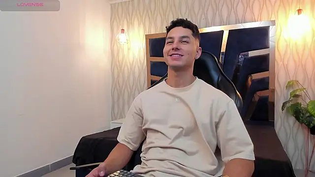 Noah Clarkk online show from 04.30.26
