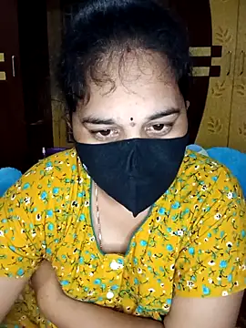 Snapshot of maduri__ chatting on 02.15.26 maduri online show from 02.15.26