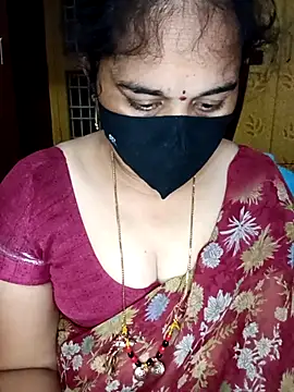 Snapshot of maduri__ chatting on 02.18.26 maduri online show from 02.18.26