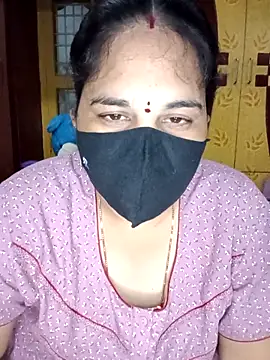 Snapshot of maduri__ chatting on 02.23.26 maduri online show from 02.23.26