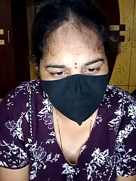 Snapshot of maduri__ chatting on 02.28.26 maduri online show from 02.28.26