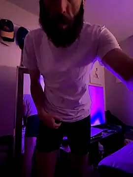 HairyHornyHottie online show from 12.18.25