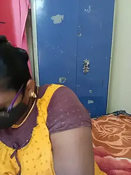 Snapshot of sirisha__9 chatting on 07.11.26 sirisha 9 online show from 07.11.26
