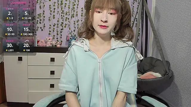 Snapshot of Yoonhee_ki chatting on 05.11.26 Yoonhee ki online show from 05.11.26