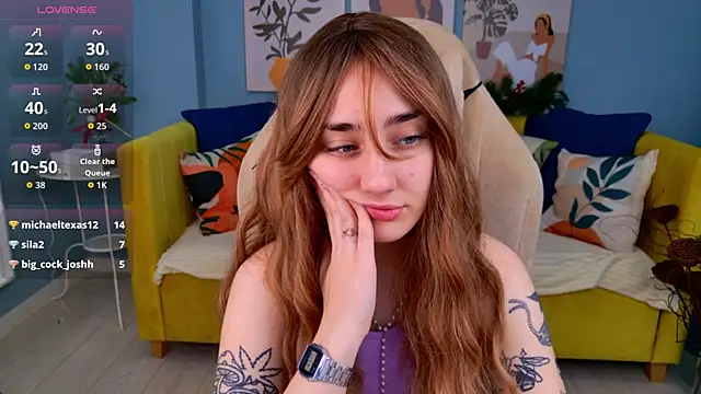 Snapshot of LilyMyerss chatting on 12.20.25 LilyMyerss online show from 12.20.25