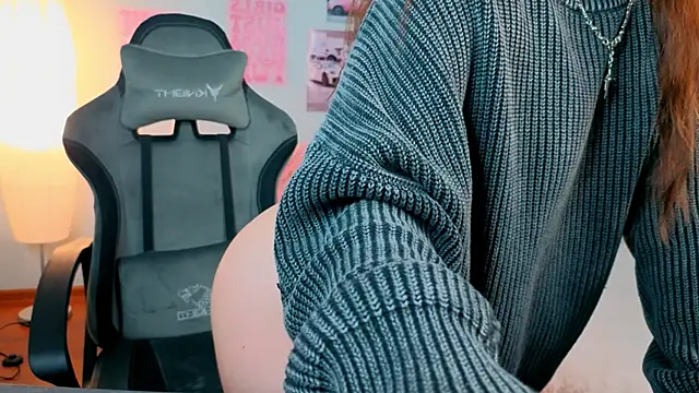 Snapshot of fallin_lovee chatting on 02.02.26 fallin lovee online show from 02.02.26