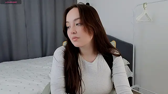 Snapshot of fallin_lovee chatting on 03.09.26 fallin lovee online show from 03.09.26