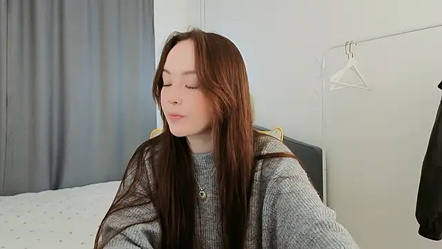 Snapshot of fallin_lovee chatting on 03.27.26 fallin lovee online show from 03.27.26