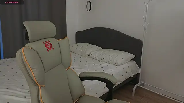 Snapshot of fallin_lovee chatting on 03.30.26 fallin lovee online show from 03.30.26