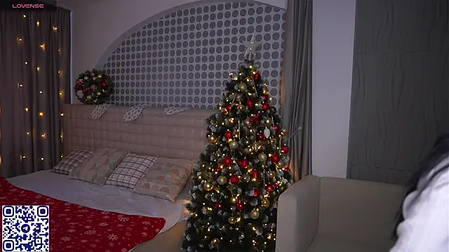 DeliaLoma online show from 01.15.26